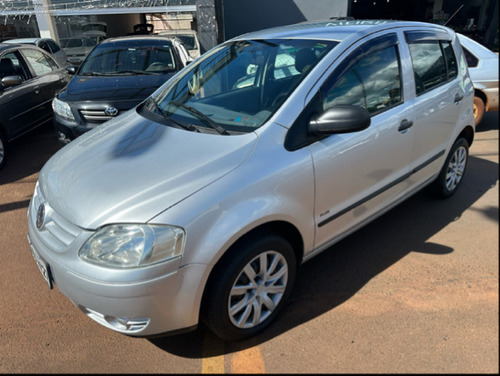 Volkswagen Fox 1.0 MI PLUS 8V FLEX 4P MANUAL