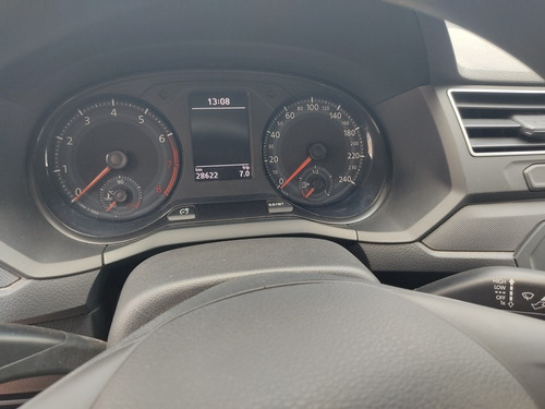 Imagen 10 de 12 de Volkswagen Gol 2020 1.6 Trendline Mt 5 P