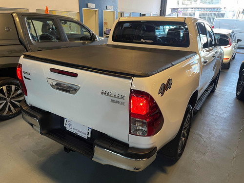 Toyota Hilux 2.8 Cd Srx 177cv 4x4 At
