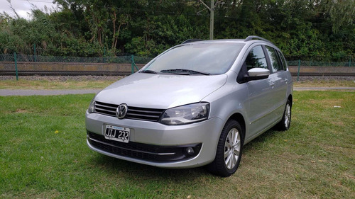 Volkswagen Suran 1.6 Highline 101cv 11c 2010