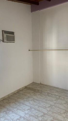 Imagen 6 de 8 de Se Alquila - Anexo - Turmero, Villas Del Este - 04145880139