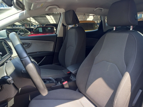 Imagen 8 de 13 de Seat Leon 2018 1.4 Style T 125 Hp Mt