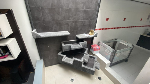 Casa En Venta En Echegaray, Remodelada.