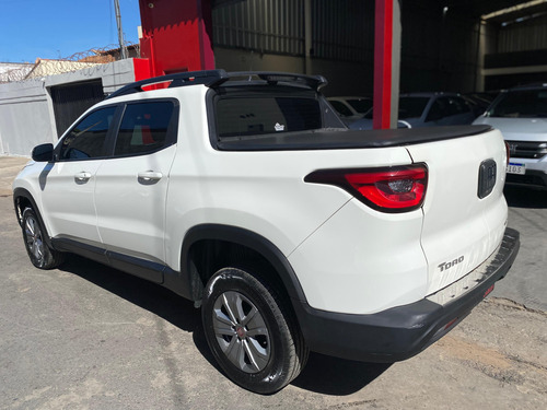 Fiat Toro 1.8 16v Freedom Flex 4x2 Aut. 4p 1727 mm