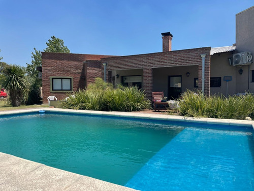 Imagen 3 de 8 de Casa En Venta En Club De Campo El Moro!
