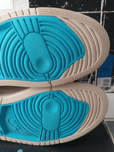 Tenis Mj 1 High Cmft 2 Light Orewood (31cm) Air Zoom Suede (Usado)