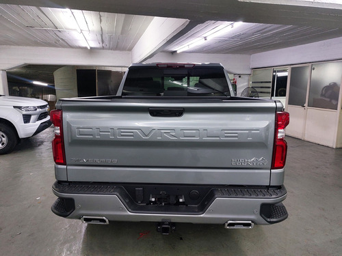 Chevrolet Silverado 5.3 V8 High Country