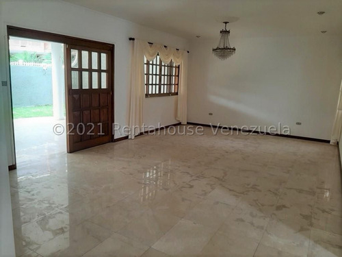 Casa En Venta 23-2388 En Los Naranjos Del Cafetal