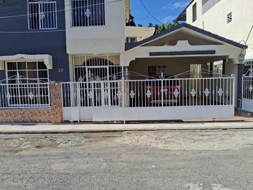 Casa En Venta En Urbanizacion Toribio Camilo, San Francisco De Macorís