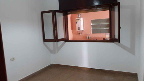 Casa En Venta - 2 Dormitorios 1 Baño - Cochera - 277mts2 - Ensenada