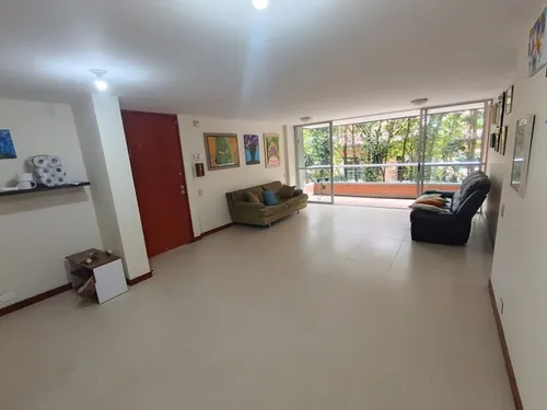 Apartamento En Arriendo Ubicado En Envigado Sector Benedictinos (27092).