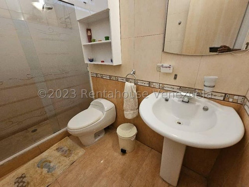 Se Vende Casa Quinta San Jacinto Maracay 24-10972 Ec