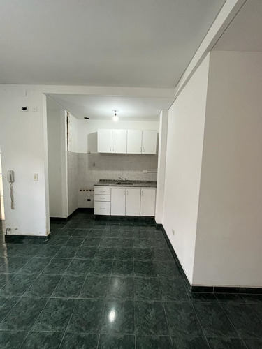 Venta Departamento 3 Ambientes En Villa Luzuriaga