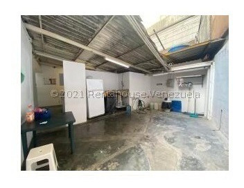 Imagen 11 de 12 de Rf Casa Comercial En Venta En Las Mercedes Con Permisologia Para Construir Edificio Ideal Para Negocios Grandes O Proyecto Inmobiliario Mls #22-6882 Isabel Fragozo Rent A House