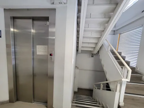 Edificio En Venta En Granada. Cod V10880