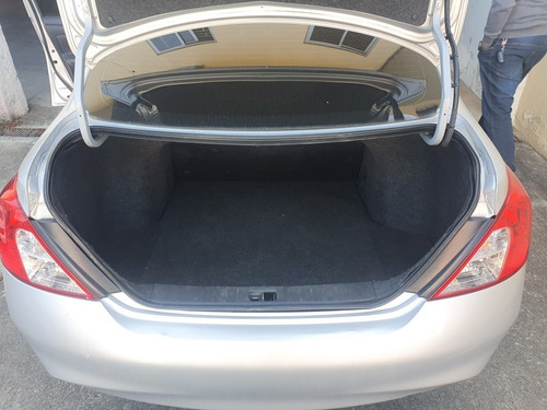 Nissan Versa 2013 1.6 16v S Flex 4p