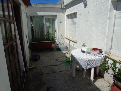 Imagen 10 de 12 de Casa En Centro De Maldonado.