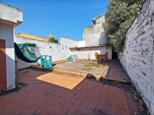 Alquiler Galpón En Lote Propio 4 Ambientes Con Patio Y Garage Patio Entrada En Villa Lugano