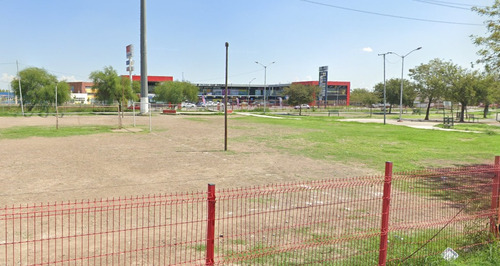 Casa En Villas De Colombia, Roble Norte, General Escobedo, Nuevo Leon. ¡casa En Remate! -jmjc7