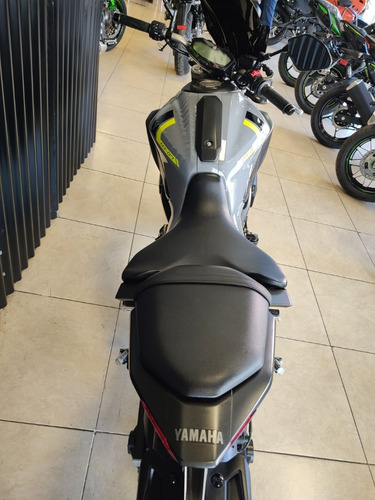 Imagen 8 de 15 de Yamaha Mt 07 Modelo 2017 Con 17.000kms