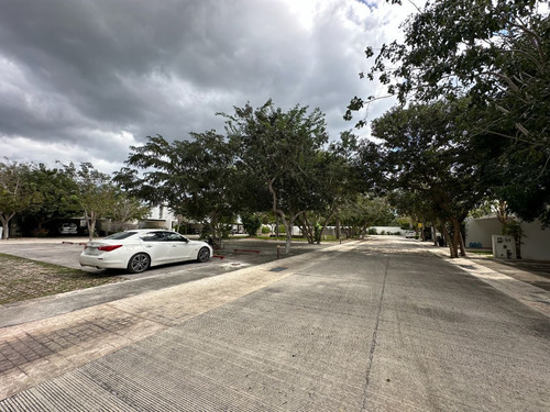 Casa De 3 Recamaras En Venta En Cholul, Mérida Yucatan