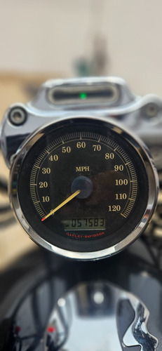 Custom 883