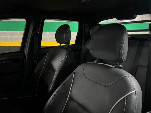 Renault Duster Oroch 2.0 16v Dynamique Hi-flex 4p