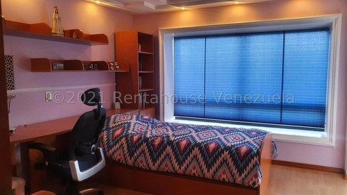 Imagen 10 de 14 de Casa En Venta En Cumbres De Curumo 22-8149 Alejandra Pérez 0414-9149701