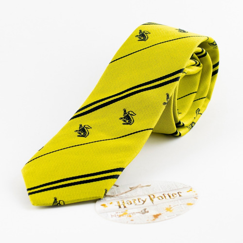 Imagen 2 de 4 de Corbata Harry Potter - Hufflepuff - Original