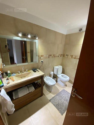 Imagen 10 de 11 de Departamento 4 Ambientes En Venta - Mart.-vias/santa Fe