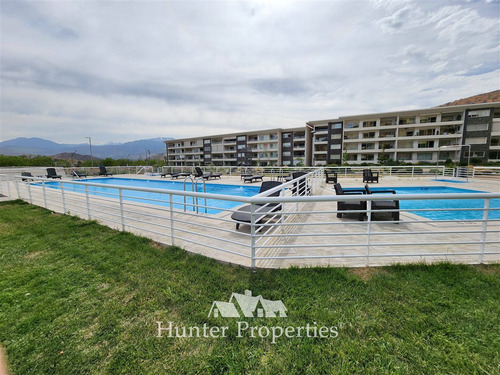 Departamento En Arriendo De 3d Y 2b En Colina, La Reserva.