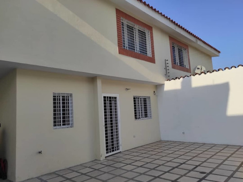 Imagen 12 de 14 de Townhouse En Venta. La Morita / 04121368338