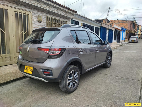 Imagen 3 de 10 de Renault Stepway 1.6 Intense