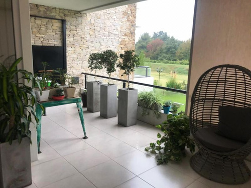 Departamento En Venta En Buenos Aires Village