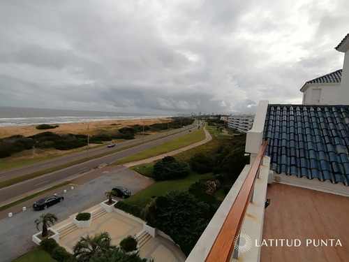 Pent House Frente Al Océano- Ref: 1057