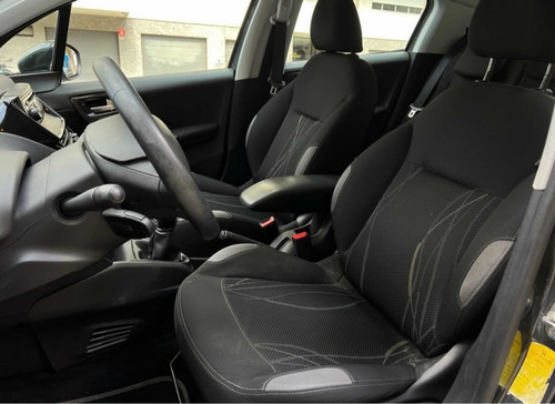 Imagen 10 de 13 de Peugeot 208 Active 1.2 82 Hp 5p Ficha Renault Volkswagen