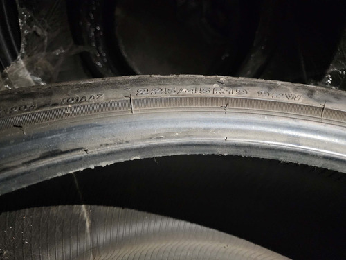 Kit De 2 Llantas Bigstone 225/45r19 92w (Usado)