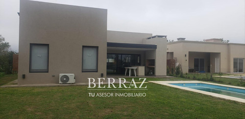 Casa Alquiler Anual 5 Ambientes En San Ramón Pilar Del Este Lote De 550 M2