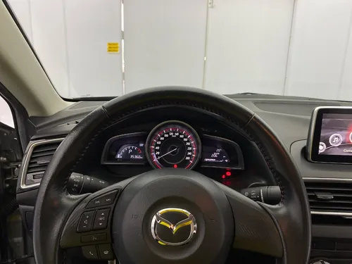 Mazda 3 2.0 Touring