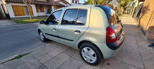 Imagen 10 de 11 de Renault Clio 2 1.6 16v Expression 2006 Impecable