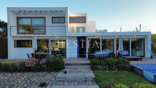 Luminosa Casa En Marbella