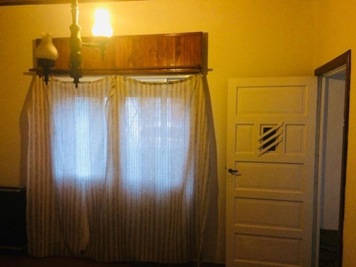 Imagen 4 de 13 de Chalet Ph De 3 Ambientes C/ Cochera En Venta - Moron Sur