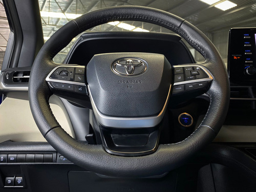 Toyota Sienna 2.5 Xle Piel Hibrido At
