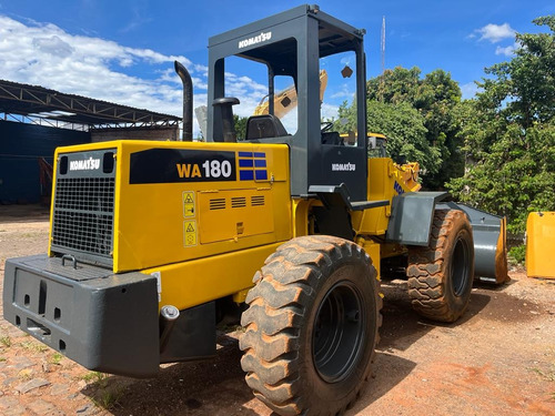 Pá Carregadeira Komatsu Wa180