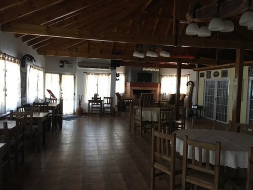 Imagen 3 de 9 de Alquiler Alquilo Local Negocio Restaurante Parrilla Confiteria Cerveceria Restaurante Bar Local Salon Totalmente Instalado Y Amoblado Frente A La Laguna De Lobos