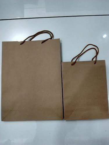 Imagen 3 de 3 de Bolsa Kraft 20x15x6 Cm. (docena) Xinyangimport