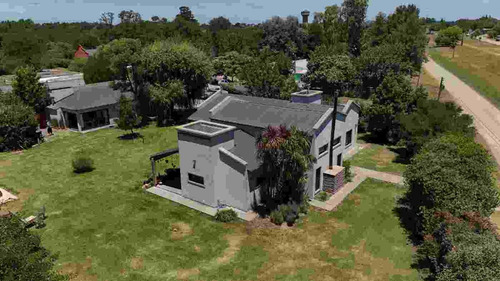 Venta Casa 6 Ambientes Con Pileta En Gral Belgrano