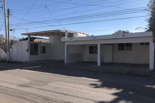 ¡local Comercial/bodega Ubicado En La Cabecera De La Pista Del Aeropuerto, Muy Cerca Al Blvd. Ju...