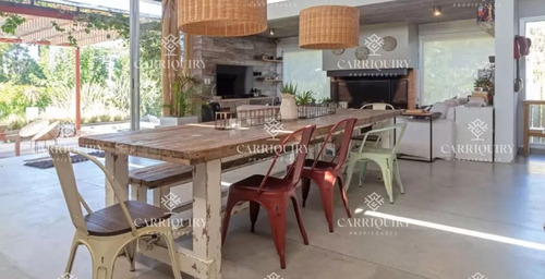 Casa En Venta Jardines De Cordoba 4 Dormitorios