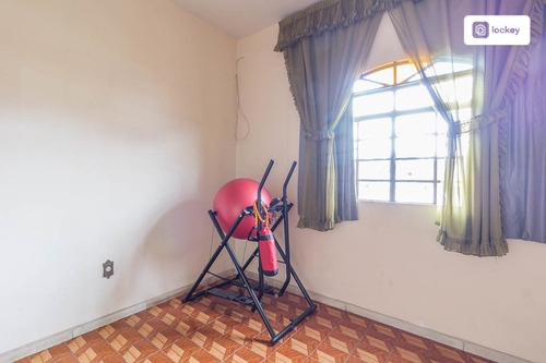 Imagem 14 de 15 de Venda De Casa Com 414m² E 9 Quartos - 13423